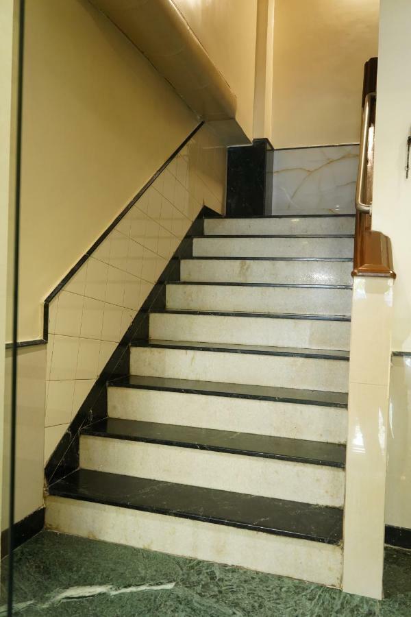 Hotel Sharda Residency Bombay Exterior foto